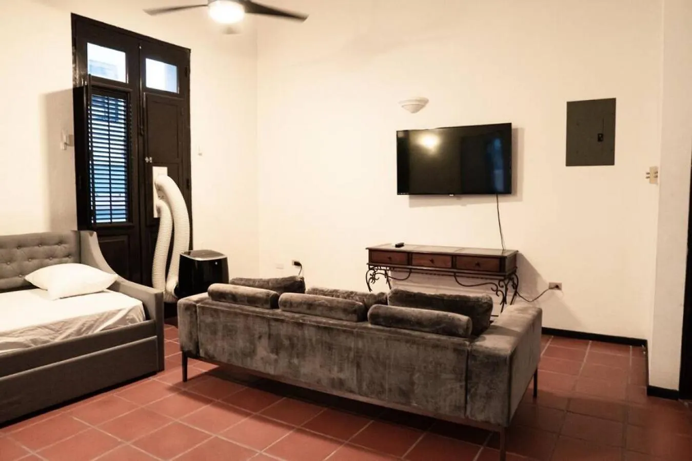 Old San Juan Rentals 0*,